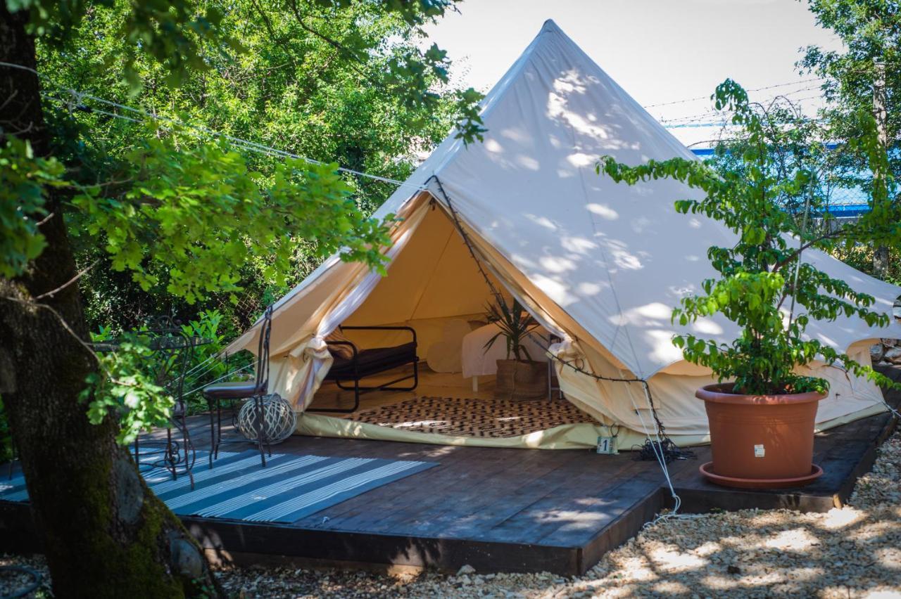 Rock Oak Camping 2 Imotski Exterior foto